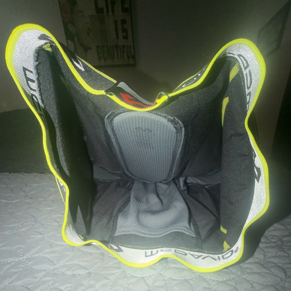 McDavid Men’s Medium Padded Compression Shorts Football Girdle – Like New - Picture 5 of 7